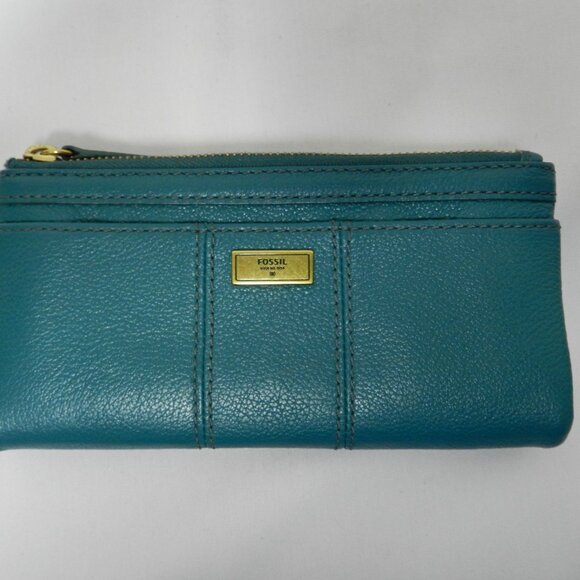Fossil Ella Leather teal blue clutch Wallet Organizer credit cards i.d. zip pkt - Picture 2 of 11